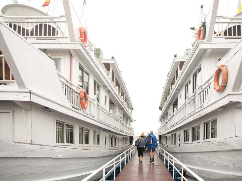 Aphrodite Cruise Ха Лонг Екстериор снимка