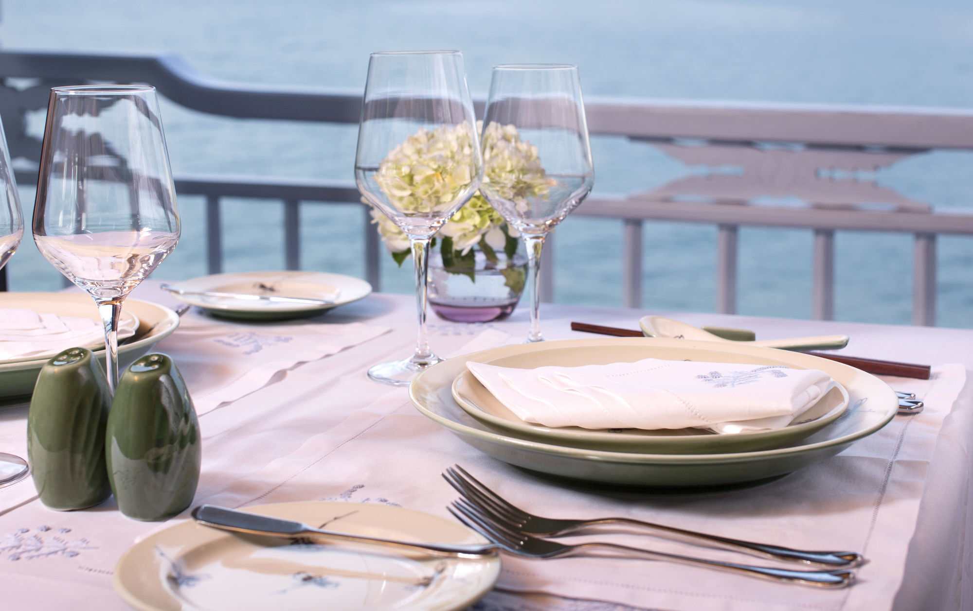 Aphrodite Cruise Ха Лонг Екстериор снимка
