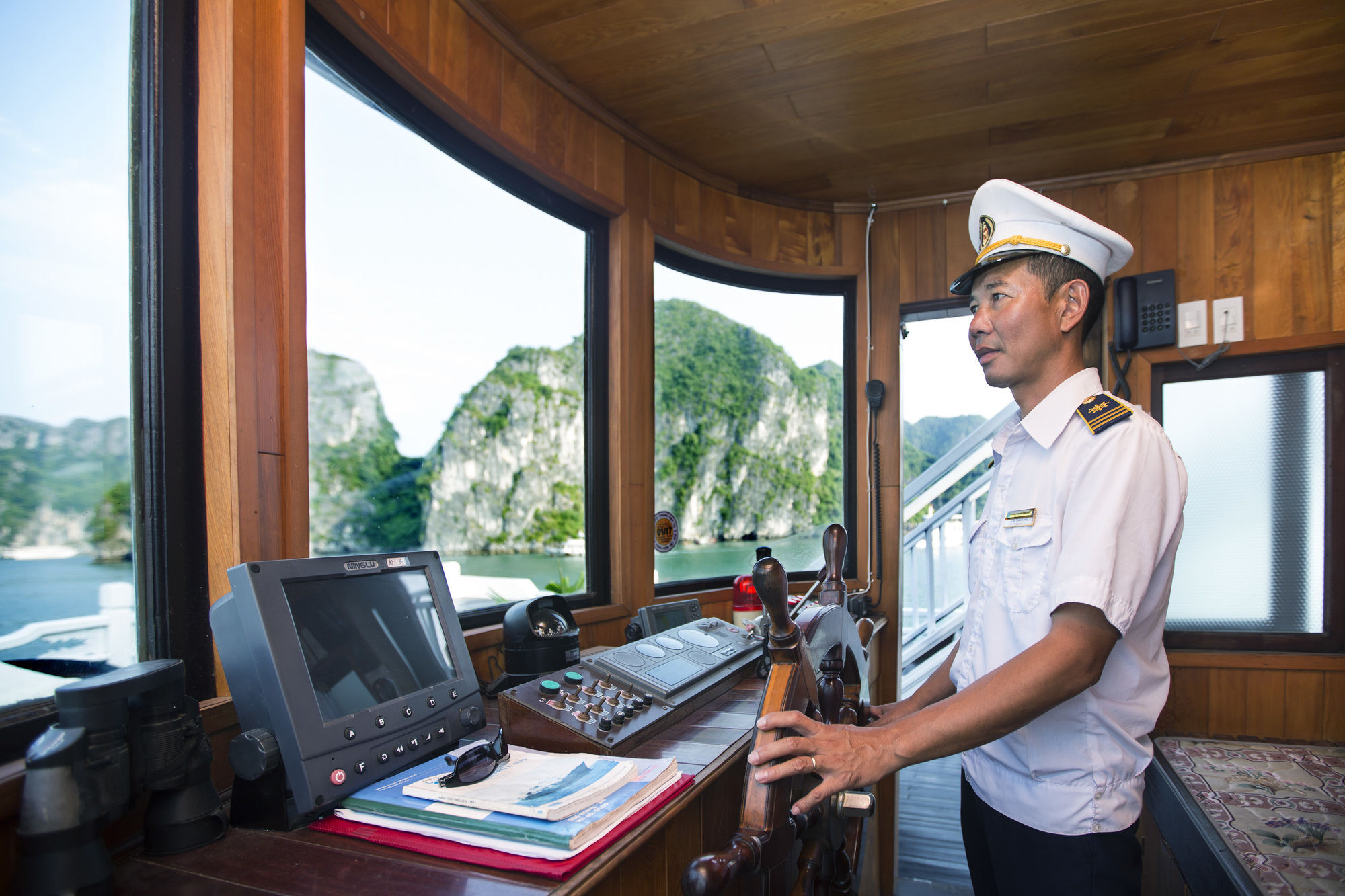 Aphrodite Cruise Ха Лонг Екстериор снимка